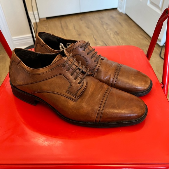 Johnston & Murphy Cap Toe Dress Shoes - Picture 2 of 5